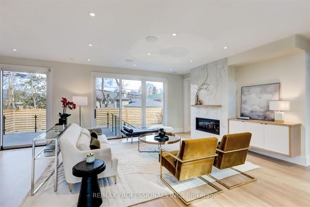8 Greening Cres, House detached with 4 bedrooms, 5 bathrooms and 5 parking in Toronto ON | Image 37
