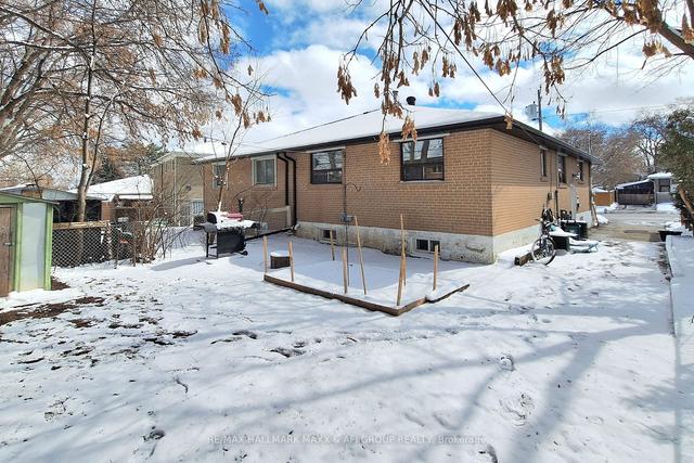 207 Septonne Ave, House semidetached with 3 bedrooms, 3 bathrooms and 4 parking in Newmarket ON | Image 31