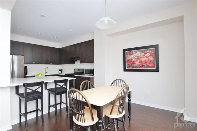 569 Radiant Private, Townhouse with 4 bedrooms, 3 bathrooms and 2 parking in Ottawa ON | Image 8