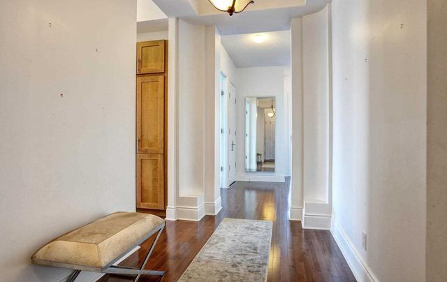 ph05 - 763 Bay St, Condo with 2 bedrooms, 3 bathrooms and 2 parking in Toronto ON | Image 14