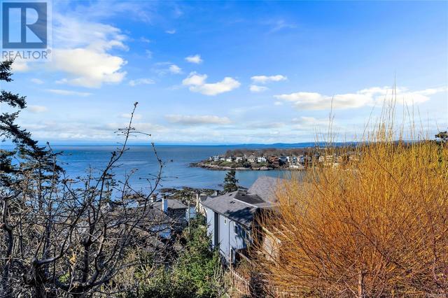149 Barkley Terr, House detached with 3 bedrooms, 3 bathrooms and 3 parking in Oak Bay BC | Image 20