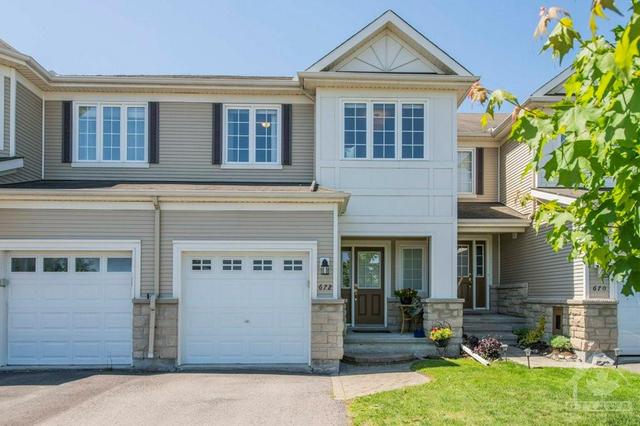 672 Kilbirnie Drive, Townhouse with 3 bedrooms, 3 bathrooms and 3 parking in Ottawa ON | Image 1