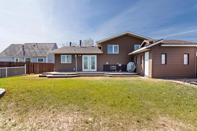 5624 39 Street, House detached with 3 bedrooms, 2 bathrooms and 2 parking in Lloydminster (Part) AB | Image 36