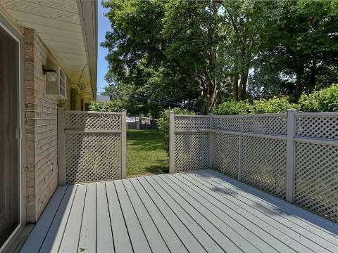 18 Suzanna Dr, House detached with 2 bedrooms, 2 bathrooms and 2 parking in Guelph ON | Image 4