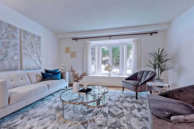 160 Elmwood Ave, House detached with 4 bedrooms, 3 bathrooms and 3 parking in Toronto ON | Image 31