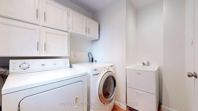 12 - 20 La Rose Ave, Townhouse with 4 bedrooms, 4 bathrooms and 2 parking in Toronto ON | Image 36