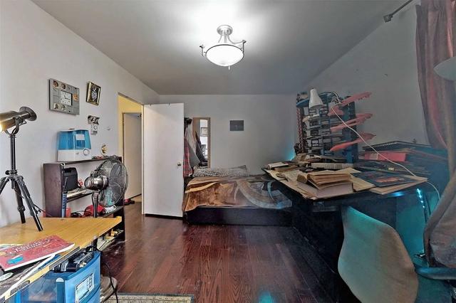 409 - 5 Massey Sq, Condo with 3 bedrooms, 2 bathrooms and 2 parking in Toronto ON | Image 21