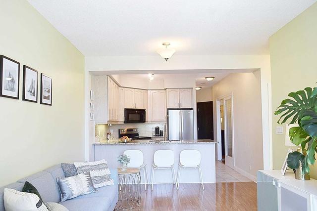 704 - 80 Absolute Ave, Condo with 1 bedrooms, 1 bathrooms and 1 parking in Mississauga ON | Image 3
