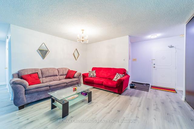 502 - 1275 Markham Rd, Condo with 2 bedrooms, 2 bathrooms and 1 parking in Toronto ON | Image 4