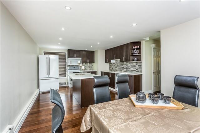 100 - 180 Mississauga Valley Blvd, Townhouse with 4 bedrooms, 3 bathrooms and 1 parking in Mississauga ON | Image 7