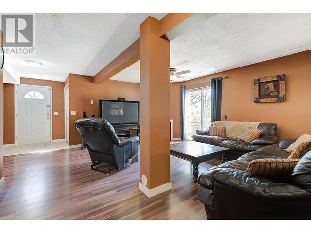 2116 Sunview Drive, House detached with 5 bedrooms, 3 bathrooms and 4 parking in West Kelowna BC | Image 27
