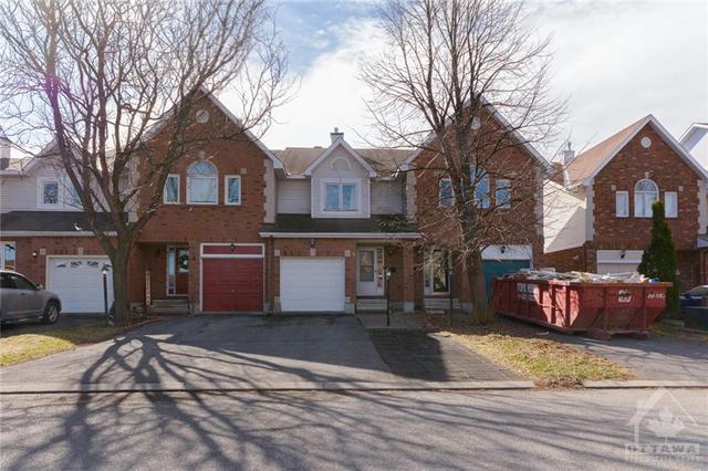 6 Woodford Way, Townhouse with 3 bedrooms, 3 bathrooms and 3 parking in Ottawa ON | Image 1