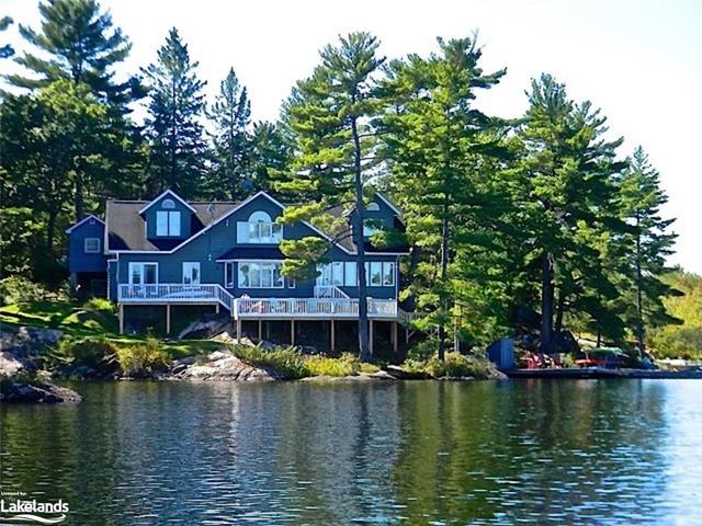 1099 Oak Road, House detached with 5 bedrooms, 2 bathrooms and 2 parking in Gravenhurst ON | Image 45