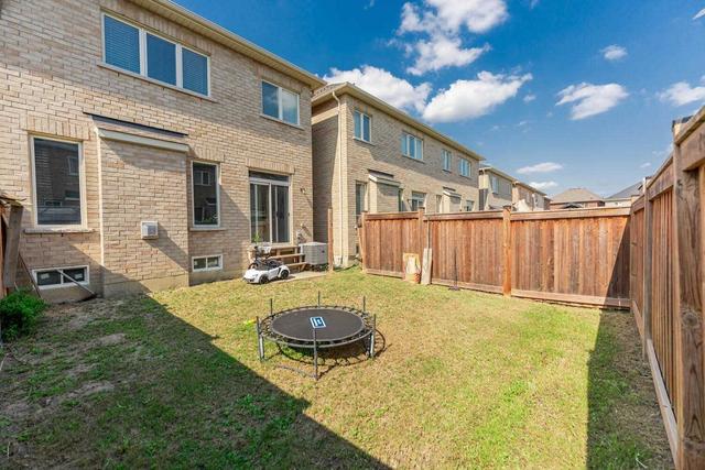 15 Trentonian St, House attached with 4 bedrooms, 3 bathrooms and 3 parking in Brampton ON | Image 35