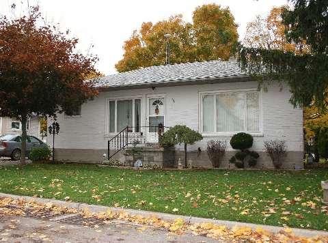 153 Artemesia St N, House detached with 2 bedrooms, 2 bathrooms and 2 parking in Southgate ON | Image 2
