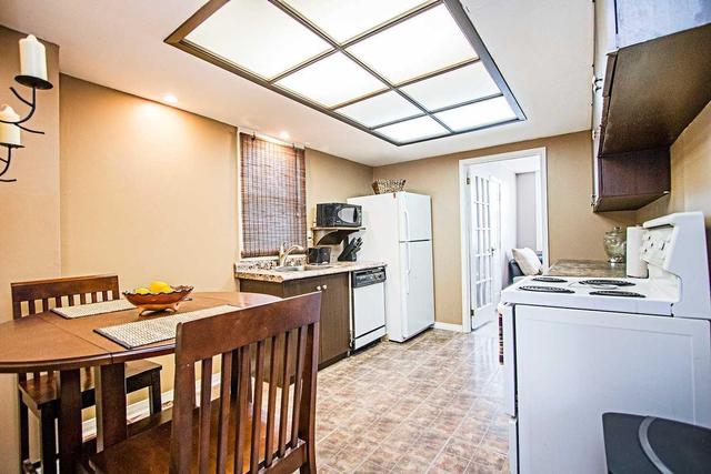 104 Park Rd S, House detached with 2 bedrooms, 1 bathrooms and 2 parking in Oshawa ON | Image 10