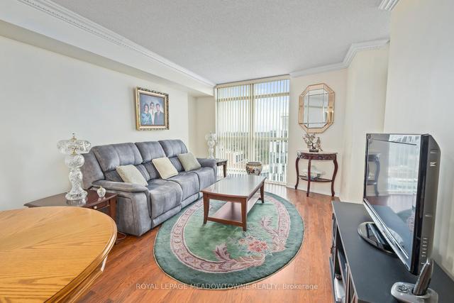 1206 - 9 George St N, Condo with 2 bedrooms, 2 bathrooms and 1 parking in Brampton ON | Image 5