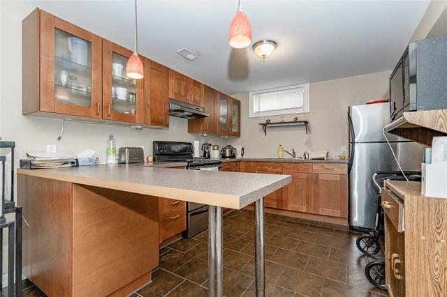 33 Kenwood Cres, House detached with 3 bedrooms, 2 bathrooms and 4 parking in Guelph ON | Image 9