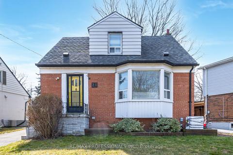 21 Kentroyal Dr, House detached with 3 bedrooms, 2 bathrooms and 5 parking in Toronto ON | Card Image