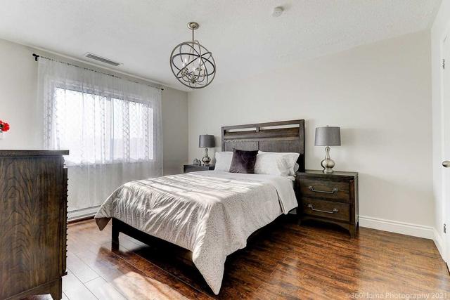 44 - 6777 Formentera Ave, Townhouse with 3 bedrooms, 1 bathrooms and 2 parking in Mississauga ON | Image 9