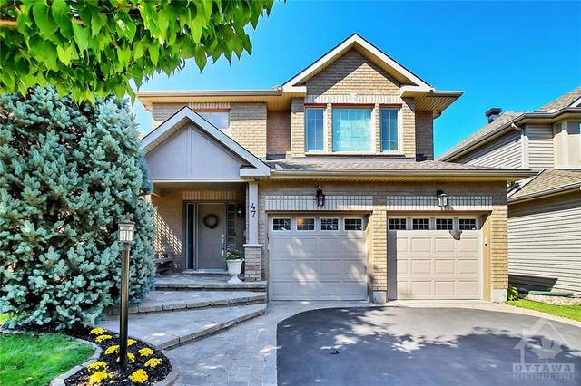 47 Noblesse Avenue, House detached with 4 bedrooms, 3 bathrooms and 6 parking in Ottawa ON | Card Image