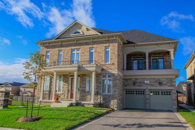 2 Virtue Cres, House detached with 4 bedrooms, 4 bathrooms and 4 parking in Vaughan ON | Image 1