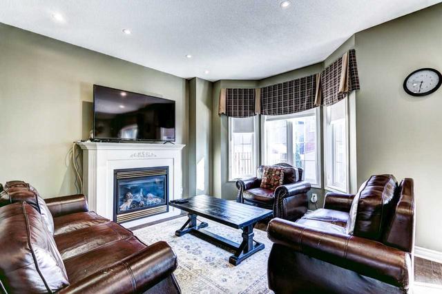 40 Feint Dr, House detached with 3 bedrooms, 4 bathrooms and 3 parking in Ajax ON | Image 8