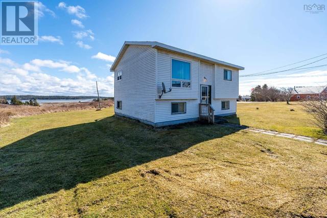 27 Saulnier Lane, House detached with 4 bedrooms, 1 bathrooms and null parking in Yarmouth MD NS | Image 26