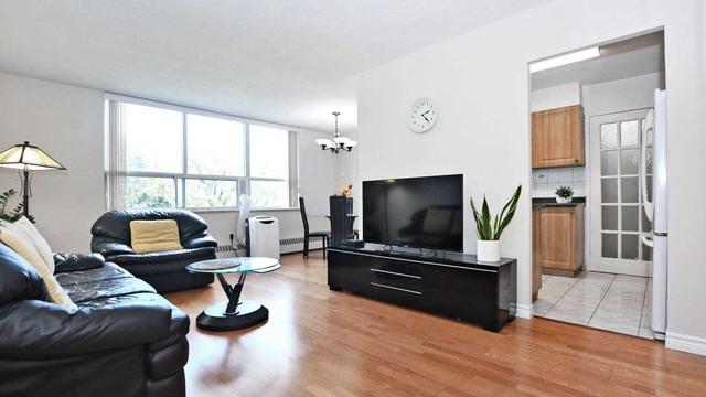 303 - 5 Parkway Forest Dr, Condo with 2 bedrooms, 1 bathrooms and 1 parking in Toronto ON | Image 28
