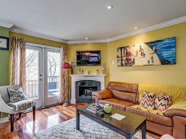 2065 Sixth Line, Townhouse with 3 bedrooms, 3 bathrooms and 1 parking in Oakville ON | Image 7