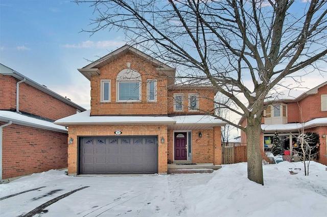 215 Surgeoner Cres, House detached with 3 bedrooms, 4 bathrooms and 5 parking in Newmarket ON | Image 1