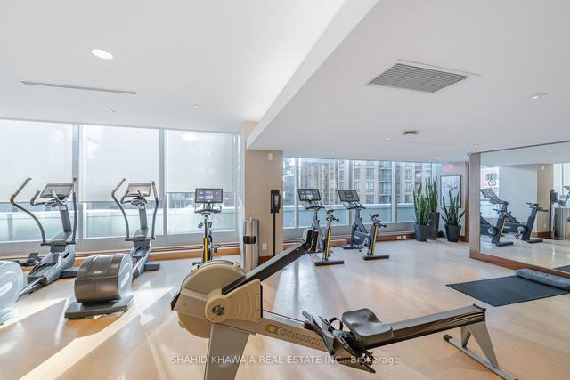 3807 - 180 University Ave, Condo with 2 bedrooms, 3 bathrooms and 1 parking in Toronto ON | Image 27