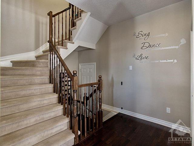 2201 Angelica Avenue, Townhouse with 3 bedrooms, 4 bathrooms and 6 parking in Ottawa ON | Image 13