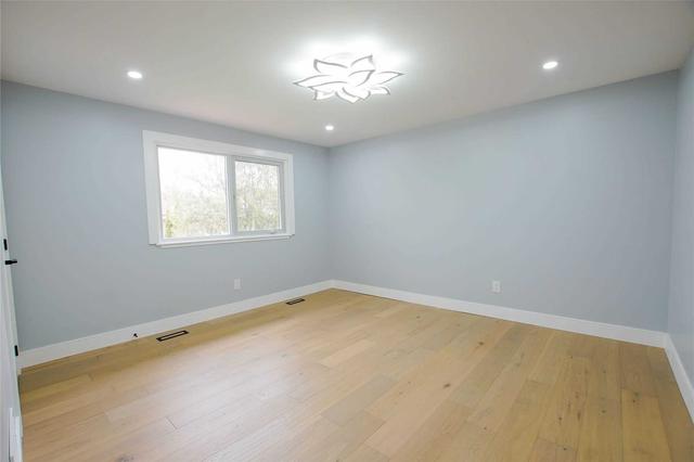 4254 Bloor St W, House detached with 4 bedrooms, 3 bathrooms and 7 parking in Toronto ON | Image 24