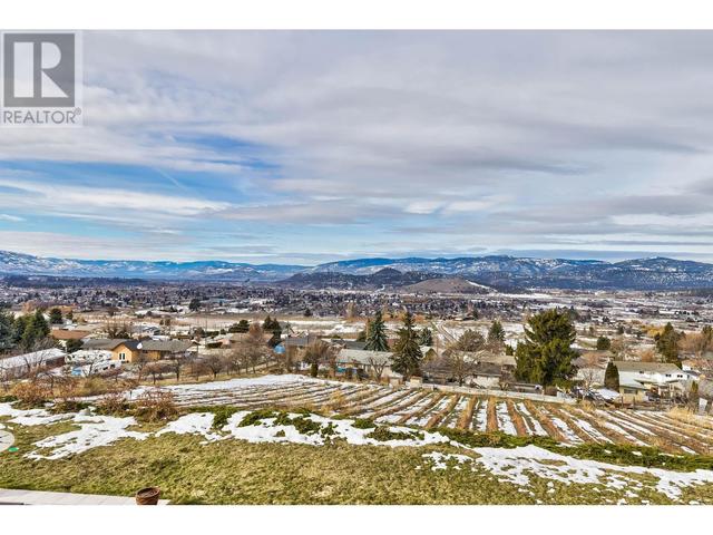 1135 Graf Road, House detached with 4 bedrooms, 4 bathrooms and 18 parking in Kelowna BC | Image 60