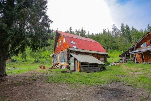 508 Rose Road, House detached with 4 bedrooms, 1 bathrooms and null parking in Central Kootenay G BC | Image 6