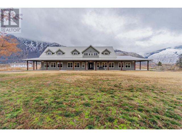 2338 Hwy 3, House detached with 5 bedrooms, 6 bathrooms and 4 parking in Okanagan Similkameen B BC | Image 1
