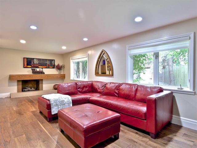 41 Foursome Cres, House detached with 3 bedrooms, 4 bathrooms and 4 parking in Toronto ON | Image 8