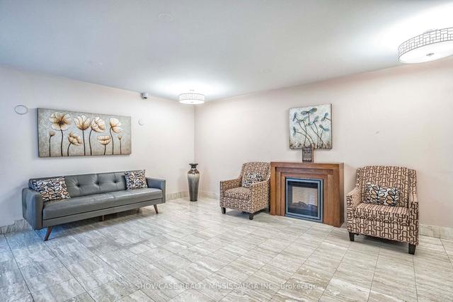 809 - 3 Lisa St, Condo with 3 bedrooms, 2 bathrooms and 1 parking in Brampton ON | Image 22