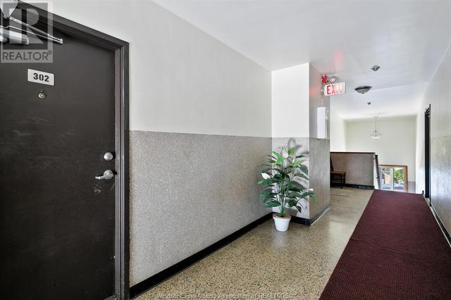 7555 Wyandotte East, Condo with 11 bedrooms, 11 bathrooms and null parking in Windsor ON | Image 7