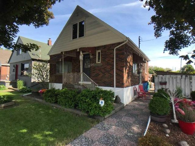 595 Queensdale Ave E, House detached with 2 bedrooms, 2 bathrooms and 4 parking in Hamilton ON | Image 2