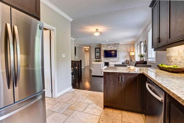 15 Merrington Ave, House detached with 3 bedrooms, 3 bathrooms and 11 parking in Oro Medonte ON | Image 3