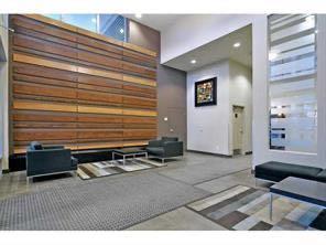 808 - 55 Spruce Place Sw, Condo with 1 bedrooms, 1 bathrooms and 1 parking in Calgary AB | Image 2