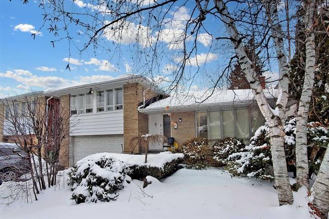 16 Stormont Ave, House detached with 4 bedrooms, 4 bathrooms and 4 parking in Toronto ON | Image 12