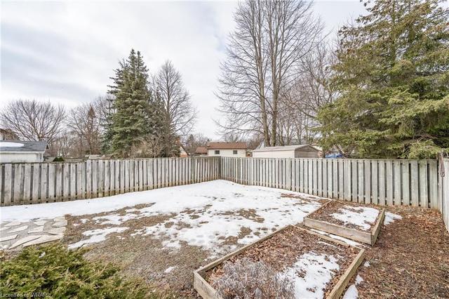 101a Northlake Drive, House semidetached with 3 bedrooms, 2 bathrooms and 3 parking in Waterloo ON | Image 33