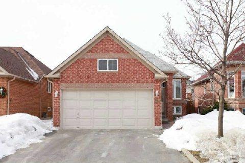 118 Royal Orchard Dr, House detached with 1 bedrooms, 2 bathrooms and 4 parking in Brampton ON | Image 1