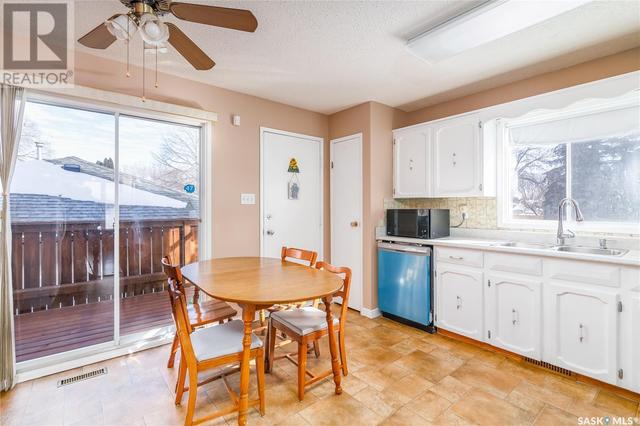 801 V Avenue N, House detached with 4 bedrooms, 3 bathrooms and null parking in Saskatoon SK | Image 27