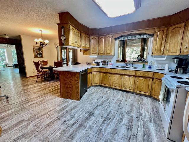 224057 Township Road 652, House detached with 4 bedrooms, 2 bathrooms and 10 parking in Athabasca County AB | Image 9