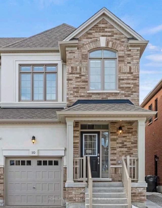 10 Banner Elk St, House semidetached with 2 bedrooms, 1 bathrooms and 2 parking in Brampton ON | Image 1