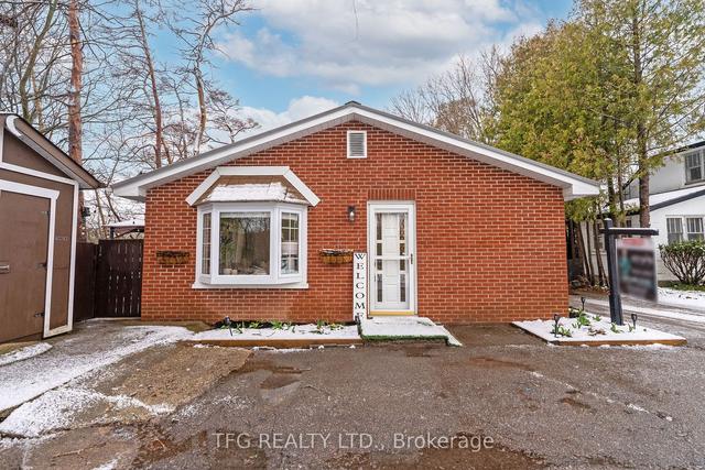 20 Hillcrest Lane, House detached with 2 bedrooms, 1 bathrooms and 5 parking in Clarington ON | Image 23